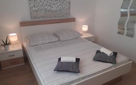 Apartment & Rooms Riva